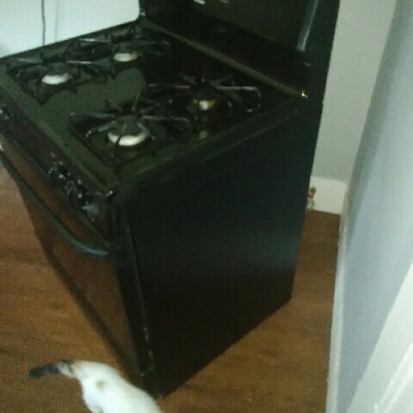 Stove - Picture 3 of 3